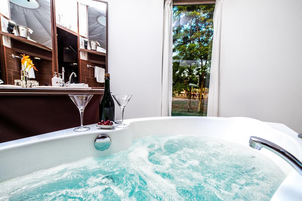 Homoki Lodge Bed & Beyond Glamping (Adults Only) Ruzsa Exteriör bild