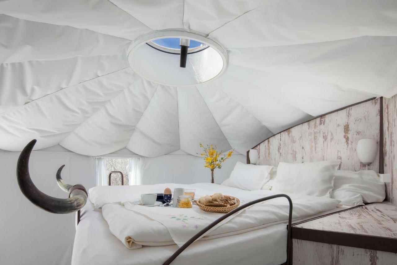 Homoki Lodge Bed & Beyond Glamping (Adults Only) Ruzsa Exteriör bild