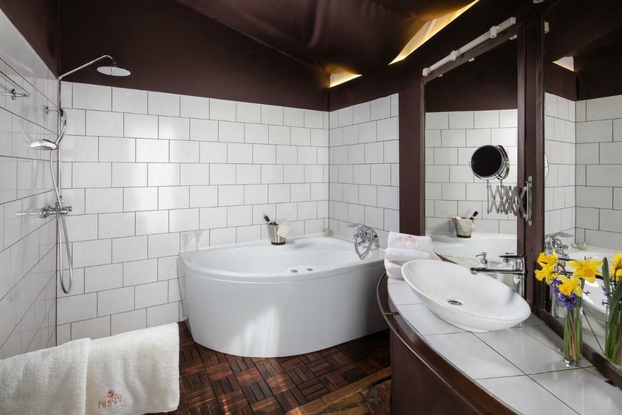 Homoki Lodge Bed & Beyond Glamping (Adults Only) Ruzsa Exteriör bild